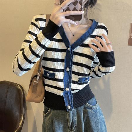 TR62549# 小香风条纹V领针织开衫设计感牛仔拼接外套漂亮毛衣 服装批发女装批发服饰货源