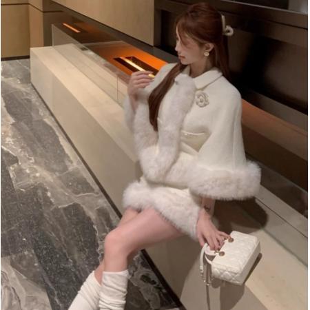 LN76235# 轻奢小香风名媛套装女冬季新款感毛毛拼接斗篷外套包臀裙