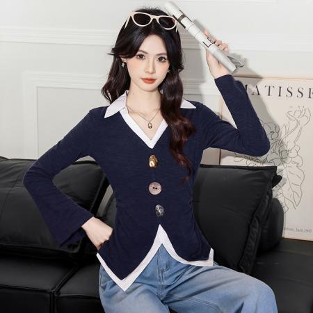 FA37284# 假两件v领针织上衣女秋季新款撞色简约高级感针织衫 服裝批發女裝批發服飾貨源