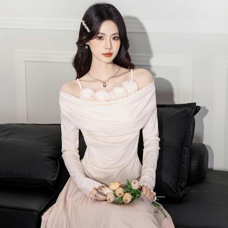 FA37287# 秋季设计感露肩一字领针织衫女收腰气质百搭长袖上衣 服裝批發女裝批發服飾貨源
