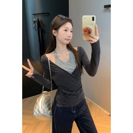 FA37325# 条纹拼接假两件t恤黑色长袖秋季高级设计感独特绝美上衣 服裝批發女裝批發服飾貨源