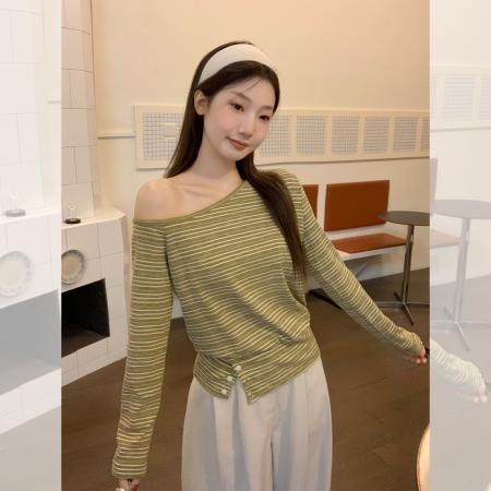 FA37327# 美式辣妹条纹斜肩长袖t恤女秋季新款纯欲露肩宽松小上衣 服裝批發女裝批發服飾貨源