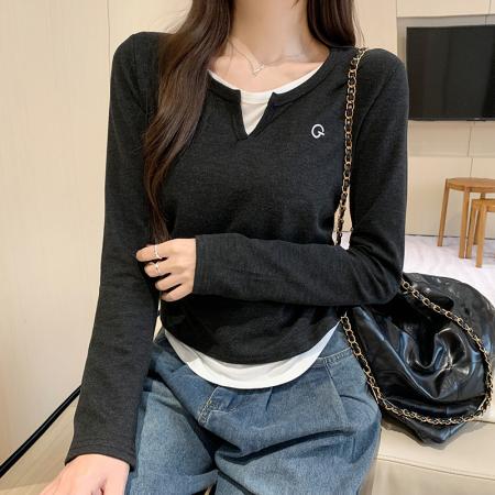 FA37334# 大码假两件拼接内搭长袖T恤女秋季新款设计感褶皱休闲别致潮 服裝批發女裝批發服飾貨源