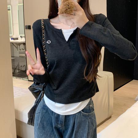 FA37334# 大码假两件拼接内搭长袖T恤女秋季新款设计感褶皱休闲别致潮 服裝批發女裝批發服飾貨源