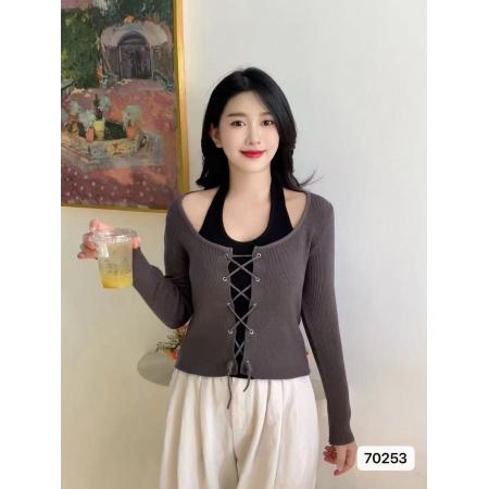FA37363# 早秋新款韩版气质减龄挂脖拼色系带假两件长袖上衣女 服裝批發女裝批發服飾貨源