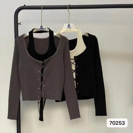 FA37363# 早秋新款韩版气质减龄挂脖拼色系带假两件长袖上衣女 服裝批發女裝批發服飾貨源