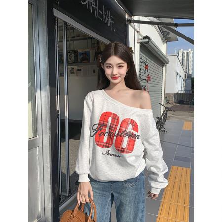 FA37371# 华棉复合美式复古字母印花长袖卫衣斜肩别致上衣 服裝批發女裝批發服飾貨源