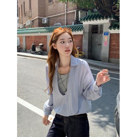 FA37413# 白色翻领长袖衬衫女早秋新款设计高级感宽松短款假两件上衣 服裝批發女裝批發服飾貨源
