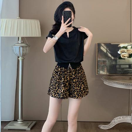 FA37421# 小个子时尚套装女夏季新款设计感上衣豹纹短裤两件套潮 服裝批發女裝批發服飾貨源
