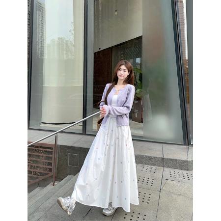 FA37434# 刺绣碎花白色半身裙夏季a字百褶裙中长款高腰大摆裙 服裝批發女裝批發服飾貨源