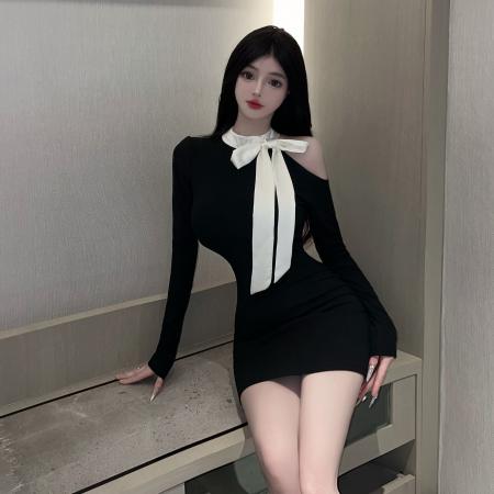FA37532# 纯欲风黑色蝴蝶结露肩长袖连衣裙女春秋御姐收腰包臀短裙 服裝批發女裝批發服飾貨源