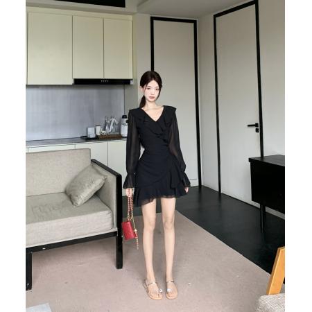 FA37564# 烛光晚餐V领连衣裙女早秋荷叶边喇叭袖修身大码法式浪漫小黑裙 服裝批發女裝批發服飾貨源