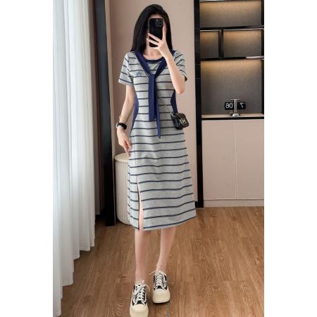 LN76251# 条纹连衣裙开叉设计感肩带山茶花遮肉显瘦时尚休闲中长款大码