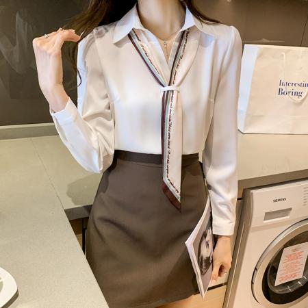 LN76257# 白色衬衣女高级感秋季新款长袖v领雪纺衬衫职业气质春秋上衣