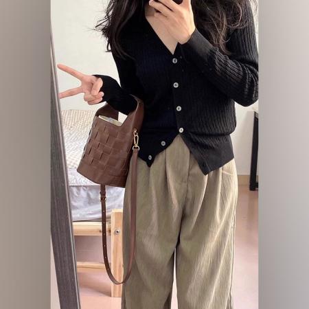 FA37709# 春秋季小众设计感针织开衫休闲阔腿裤搭配一整套盐系时尚两件套装 服裝批發女裝批發服飾貨源