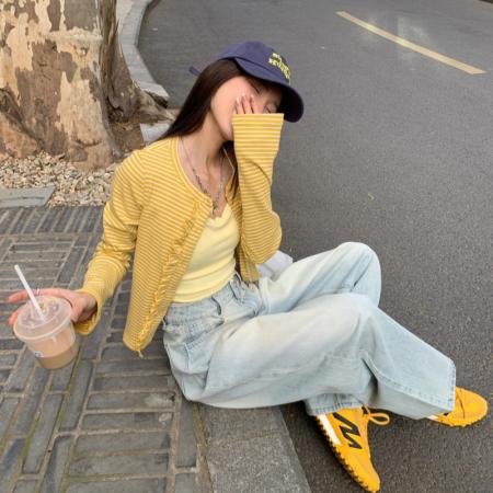FA37897# 条纹木耳花边针织衫秋冬季新款多巴胺亮色修身减龄开衫外套女 服裝批發女裝批發服飾貨源