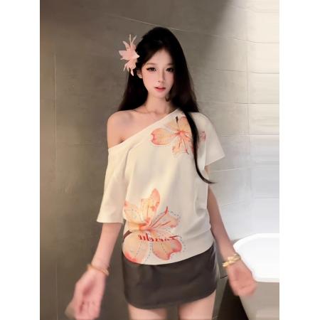 FA37920# 美式复古斜肩短袖t恤女夏季设计感小众宽松露肩辣妹上衣 服裝批發女裝批發服飾貨源