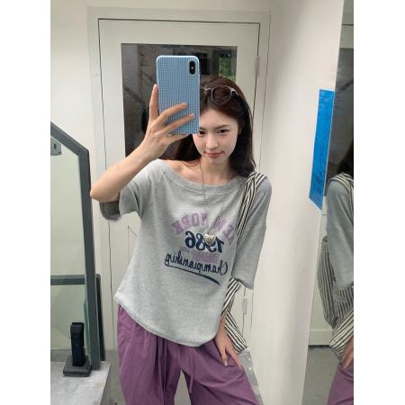 FA37922# 美式复古斜肩短袖t恤女夏季设计感小众宽松露肩辣妹上衣 服裝批發女裝批發服飾貨源