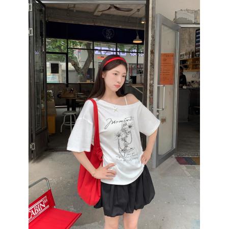 FA37924# 美式复古斜肩短袖t恤女夏季设计感小众宽松露肩辣妹上衣 服裝批發女裝批發服飾貨源