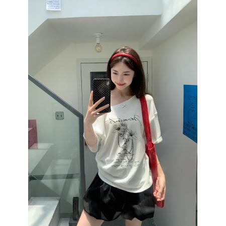 FA37924# 美式复古斜肩短袖t恤女夏季设计感小众宽松露肩辣妹上衣 服裝批發女裝批發服飾貨源