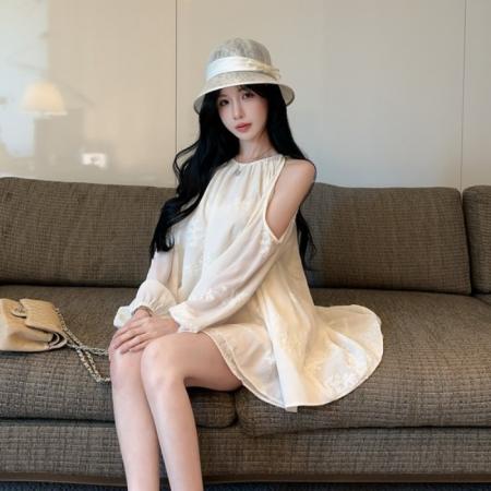 FA37940# 纯欲气质高级感露肩上衣女秋季性感宽松显瘦绝美衬衫 服裝批發女裝批發服飾貨源