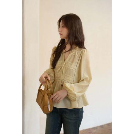 FA37979# 蕾丝拼接小衫女早秋新款法式灯笼袖空气感上衣衬衫女 服裝批發女裝批發服飾貨源