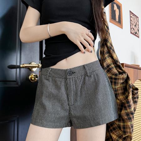 FA38063# 黑色竖条纹西装短裤女夏季薄新款高腰显瘦垂感a字外穿休闲裤  服裝批發女裝批發服飾貨源