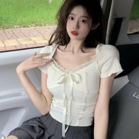 FA38140# 奶浴泡芙V领蕾丝上衣女夏纯欲辣妹修身蝴蝶结短袖T恤 服裝批發女裝批發服飾貨源