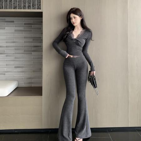 FA38192# 蕾丝拼接辣妹V领长袖T恤女春季套装微喇叭休闲裤两件套 服裝批發女裝批發服飾貨源