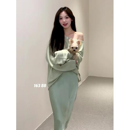 FA38195# 温柔风绿色斜肩长袖针织衫套装女春季高腰鱼尾半身裙两件套 服裝批發女裝批發服飾貨源