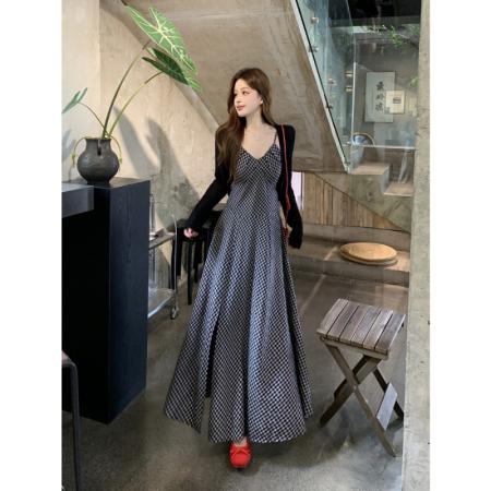 FA38276# 大码女装胖mm秋季两穿长袖针织衫V领格纹吊带连衣裙子两件套 服裝批發女裝批發服飾貨源