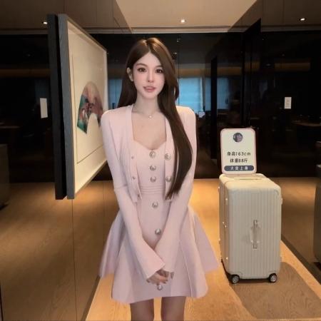 FA38297# 法式气质名媛抹胸连衣裙女早秋新款高级感显瘦短款开衫两件套套装 服裝批發女裝批發服飾貨源