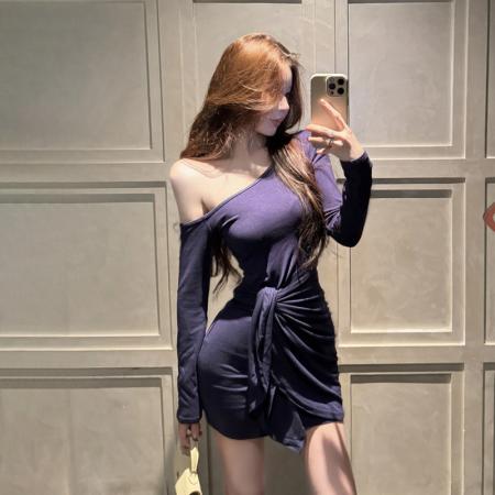 FA38377# 秋装新款韩版修身气质长袖裙子设计感斜肩露肩包臀连衣裙女 服裝批發女裝批發服飾貨源
