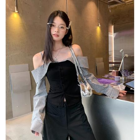 FA38396# 假两件露肩长袖t恤女夏季新款格子拼接设计感修身辣妹上衣 服裝批發女裝批發服飾貨源