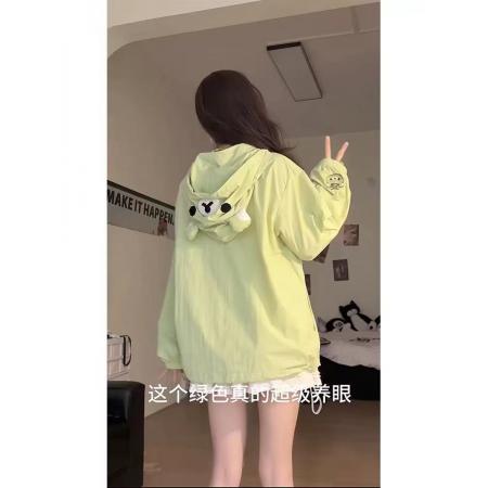 日系软萌轻松熊连帽防晒衣女夏季新款宽松可爱防防晒服外套 服裝批發女裝批發服飾貨源