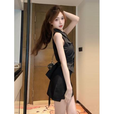 FA38542# 法式黑色挂脖上衣女夏季休闲时尚新款收腰显瘦翻领无袖上衣 服裝批發女裝批發服飾貨源