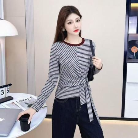 FA38560# 时尚休闲条纹T恤女秋季薄款显瘦减龄洋气简约不规则长袖上衣 服裝批發女裝批發服飾貨源