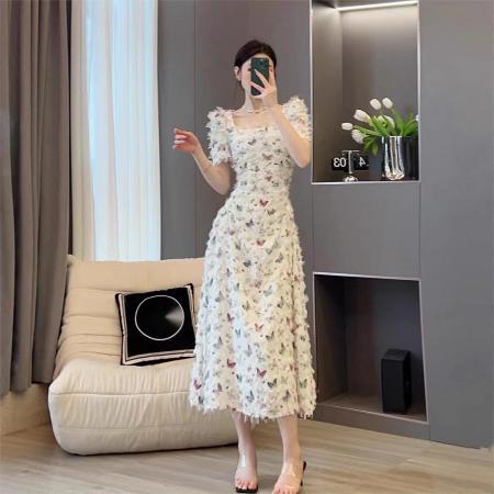 FA38631# 法式蝴蝶印花方领收腰连衣裙女夏季新款小众日常流苏长裙 服裝批發女裝批發服飾貨源