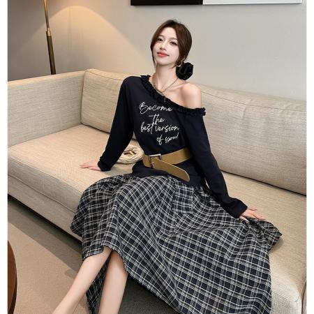 FA38745# 休闲穿搭套装女斜肩木耳边字母印花T恤格纹半身裙两件套 服裝批發女裝批發服飾貨源