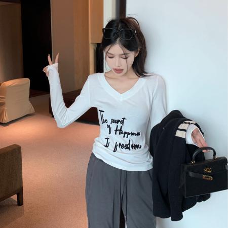 FA38750# 螺纹德绒，绣花毛巾绣v领长袖正肩T恤女秋冬季内搭修身打底衫 服裝批發女裝批發服飾貨源