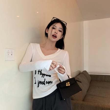 FA38750# 螺纹德绒，绣花毛巾绣v领长袖正肩T恤女秋冬季内搭修身打底衫 服裝批發女裝批發服飾貨源