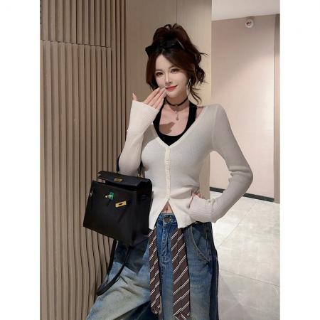 FA38993# 早秋新品时尚设计感假两件挂脖针织上衣女 服裝批發女裝批發服飾貨源