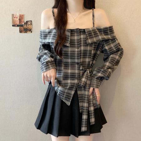 FA39033# 早秋新款一字领漏肩设计格子衬衫女大码百搭显瘦单上衣 服裝批發女裝批發服飾貨源