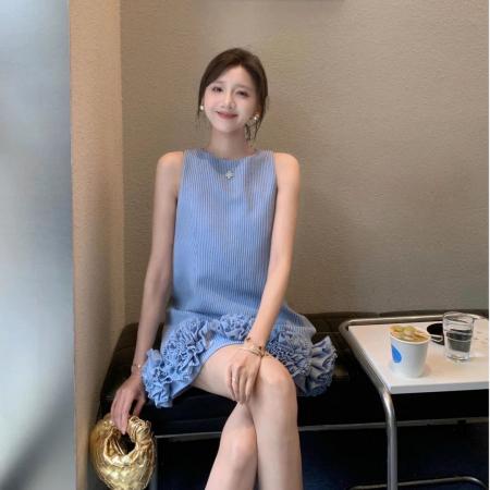 FA39069# 夏季新款法式气质御姐风花朵设计感无袖连衣裙女时尚性感短裙 服裝批發女裝批發服飾貨源