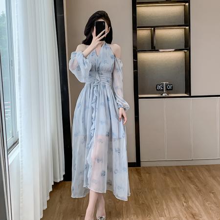 FA39105# 气质蓝露肩挂脖两穿水墨印花连衣裙韩版度假甜美V领收腰长裙 服裝批發女裝批發服飾貨源