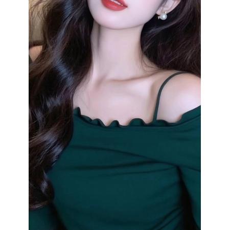 FA39227# 墨绿色花边露肩长袖t恤女新款早秋季韩系绝美巨好看的小上衣