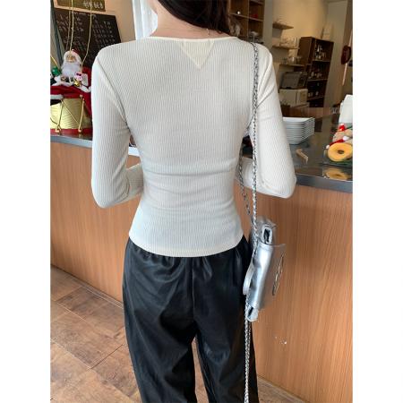 FA39287# 长袖t恤女装春秋薄修身打底衫纽扣口袋装饰圆领韩版上衣  服裝批發女裝批發服飾貨源