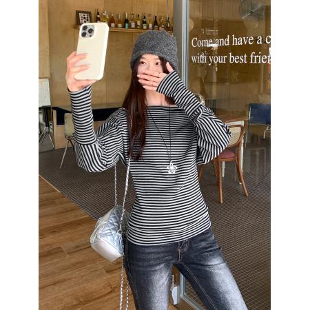 FA39355# 图绝美一字肩露肩长袖t恤女秋季新款慵懒高级感条纹上衣  服裝批發女裝批發服飾貨源