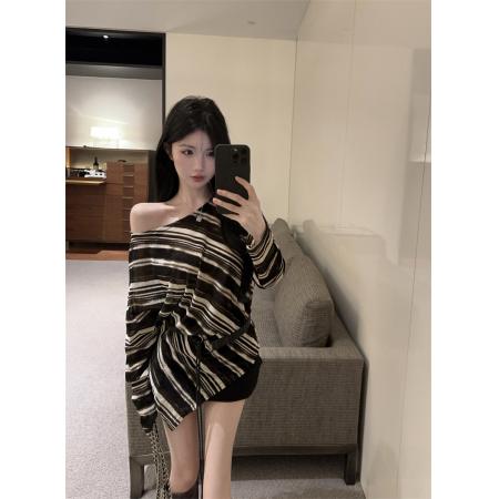 FA39438# 新款小众不规则撞色条纹斜领露肩长袖T恤女配腰带 服裝批發女裝批發服飾貨源