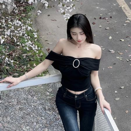 FA39544# 法式仙女气质高级感露肩抹胸设计感上衣女纯欲辣妹性感修身一字肩 服裝批發女裝批發服飾貨源